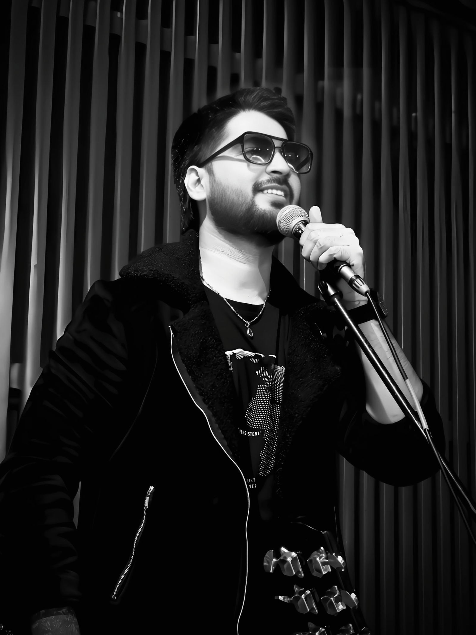 Artist Image undefined