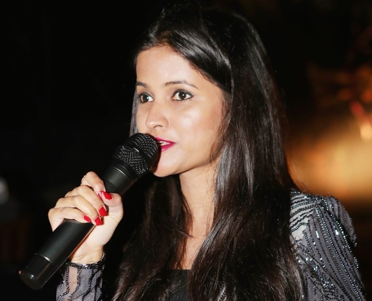 profile-picture-of-Anchor Megha Sinha