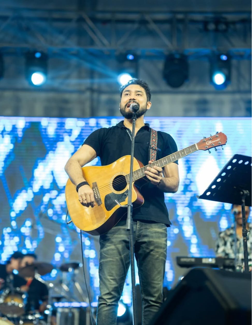 profile-picture-of-Arindam and Friends live