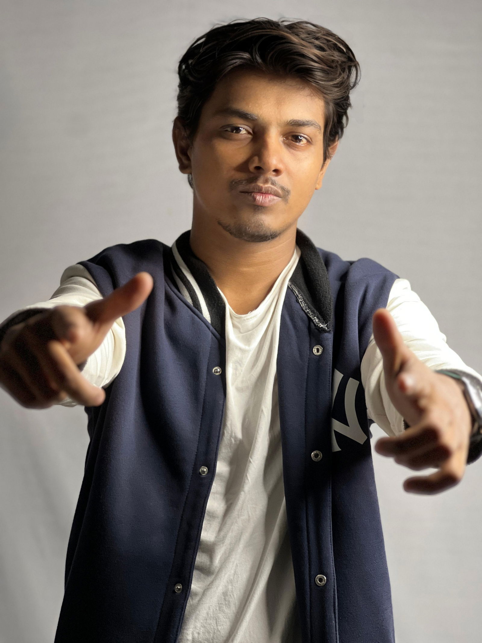 Artist Image undefined