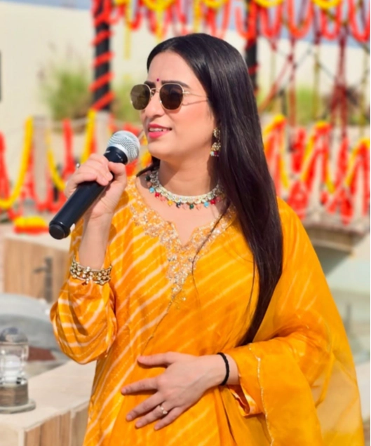 profile-picture-of-Emcee Adity Nagori