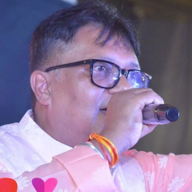 Host Raj