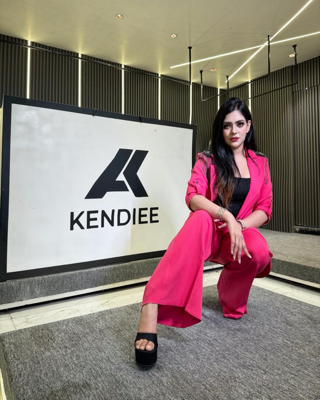 Artist Image undefined