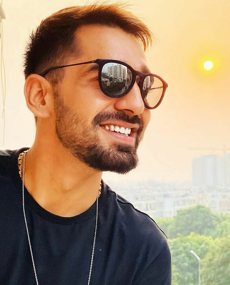 profile-picture-of-Maninder Buttar