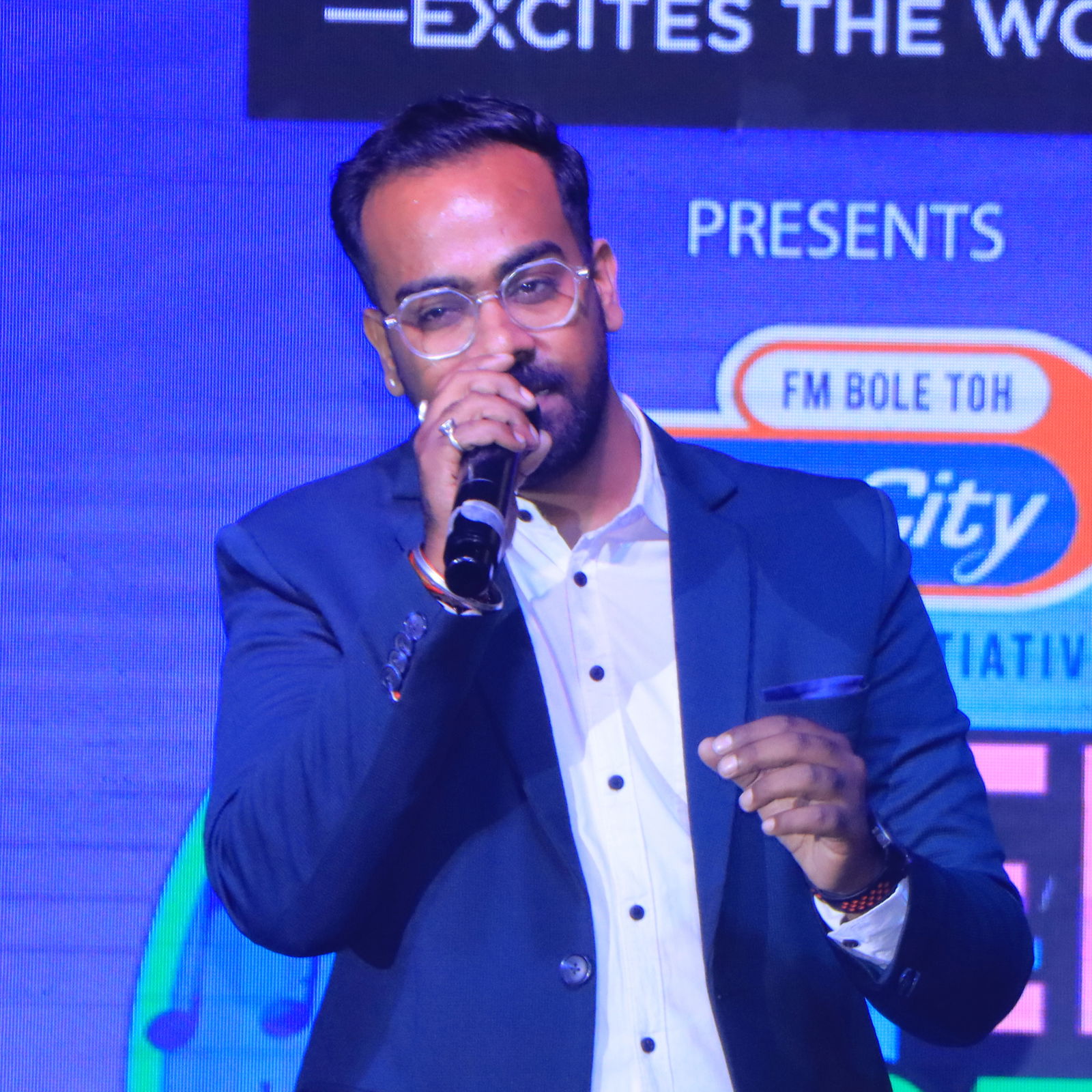 Artist Image undefined