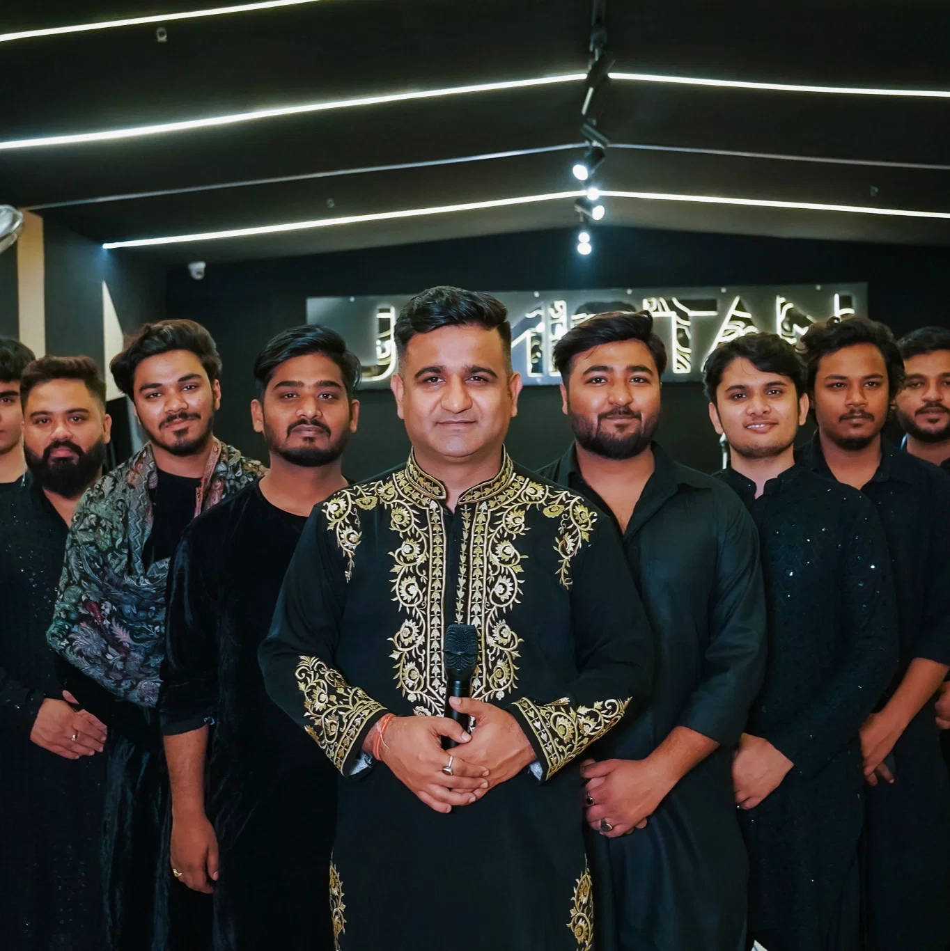 Mayank Ki Mehfil