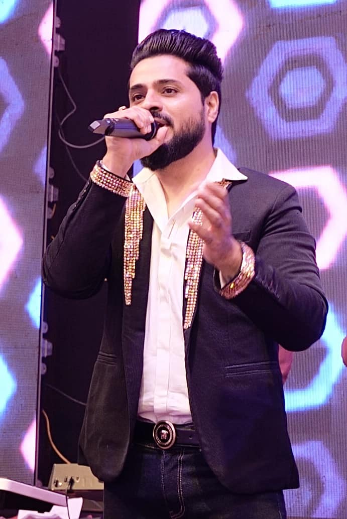 Artist Image undefined