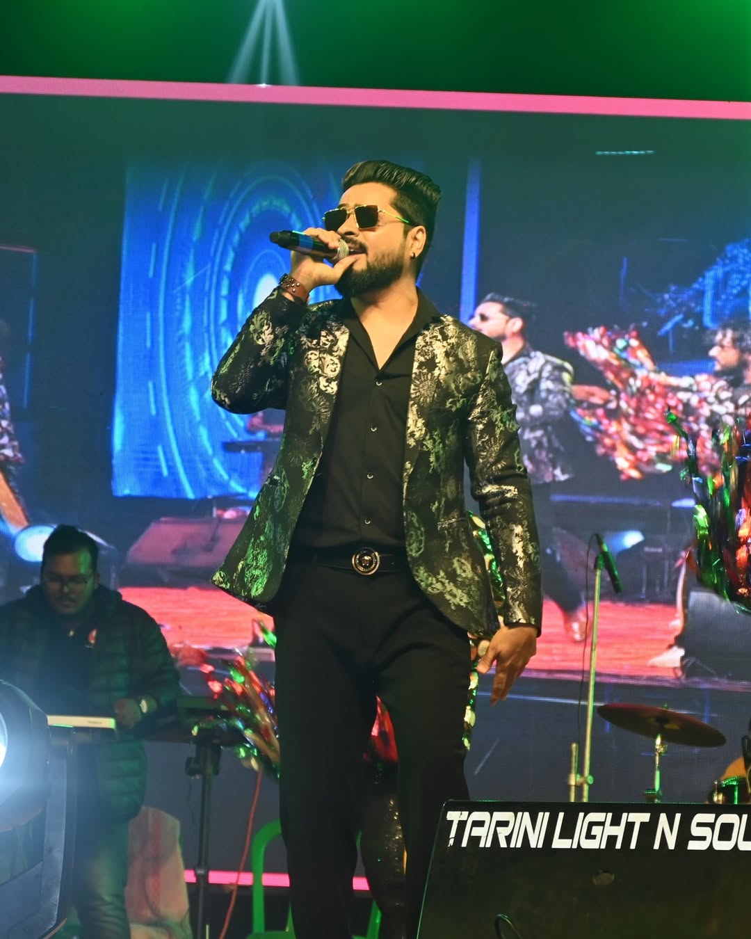 Artist Image undefined