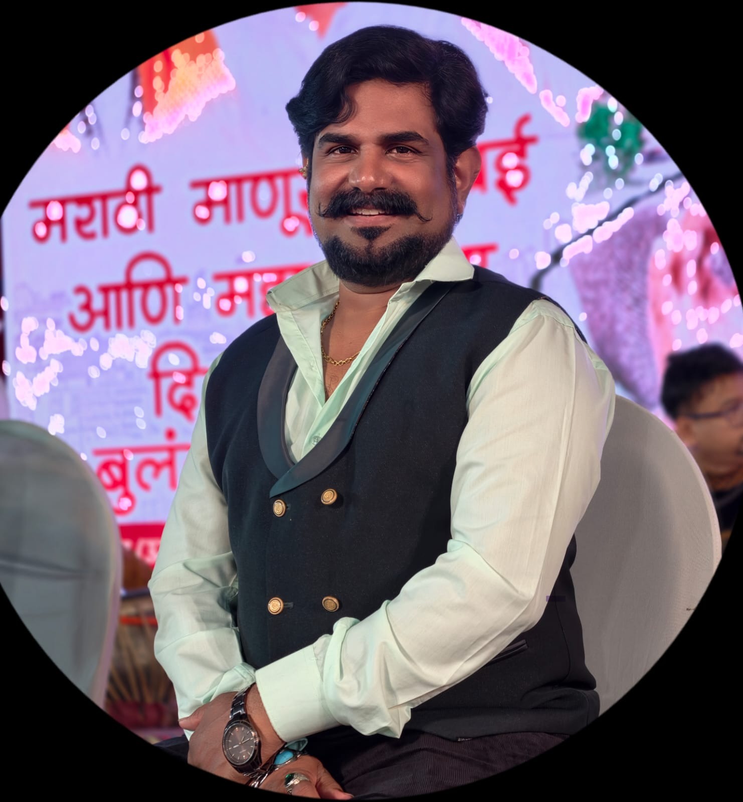 profile-picture-of-Paresh Dabholkar