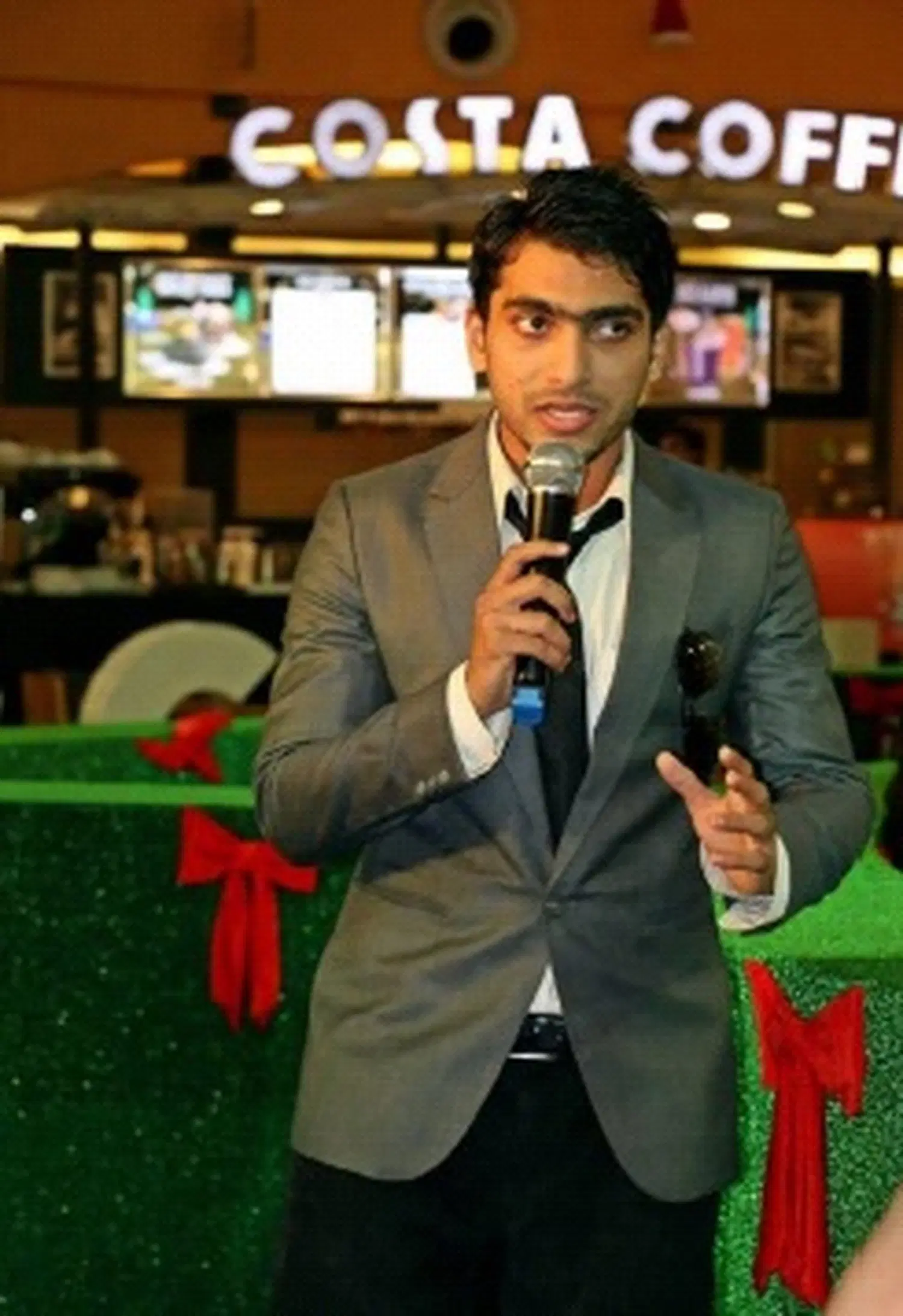 Rahil Rais Khan Book / Hire ANCHOR/EMCEE Rahil Khan for Events in Best Prices - StarClinch