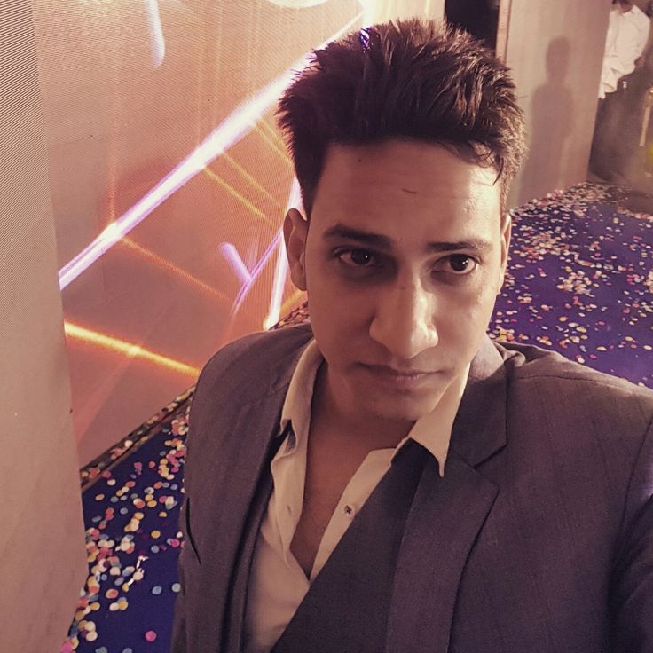 profile-picture-of-Rohit Thakur