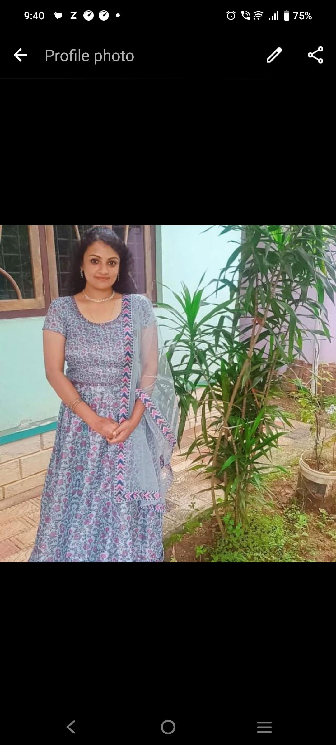 Artist Image undefined