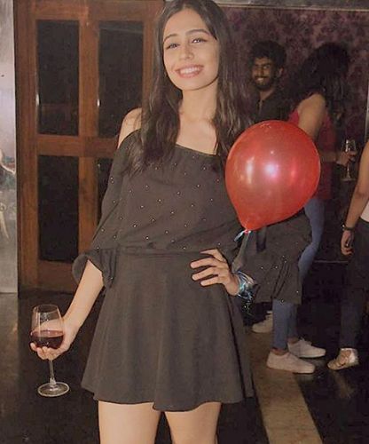 Book / Hire MODEL Shrishti Ganguly Rindani for Events in Best ...