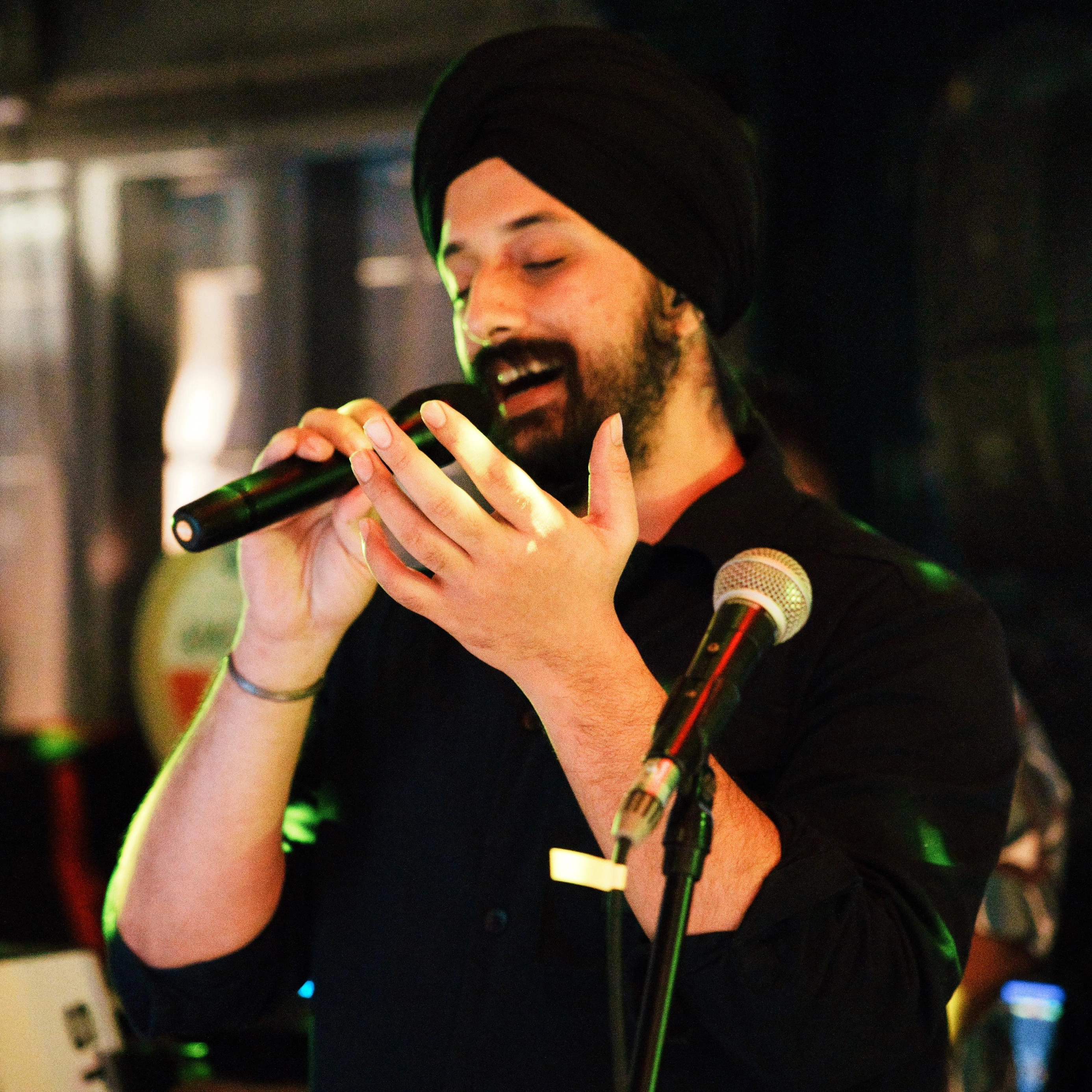 profile-picture-of-Simar