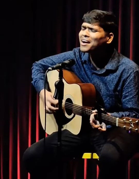 profile-picture-of-Ujjwal Rockriser