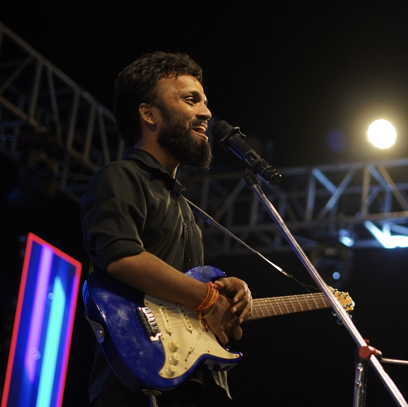 Artist Image undefined