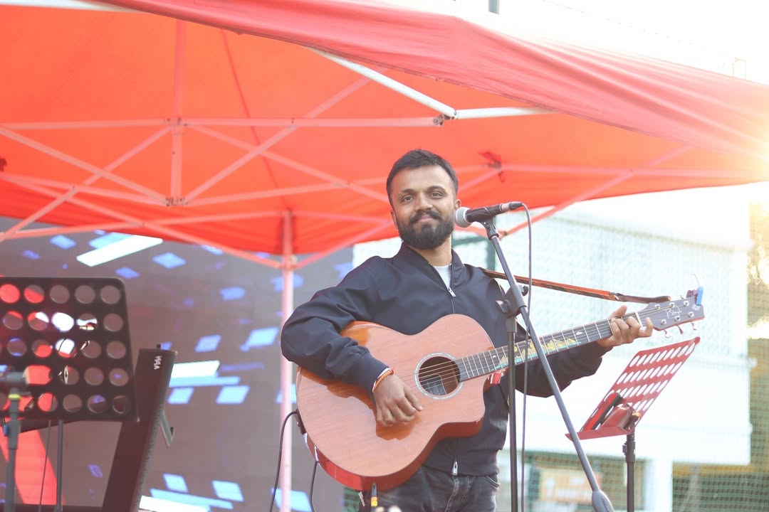 Artist Image undefined