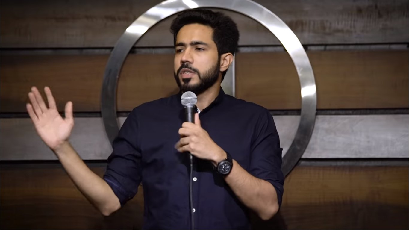 Abhishek upmanyu doing standup comedy