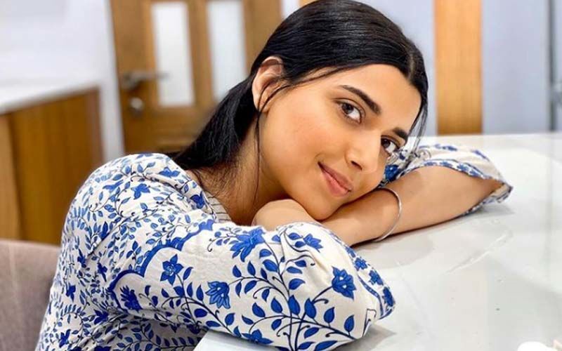 Nimarat Posing for the image.
