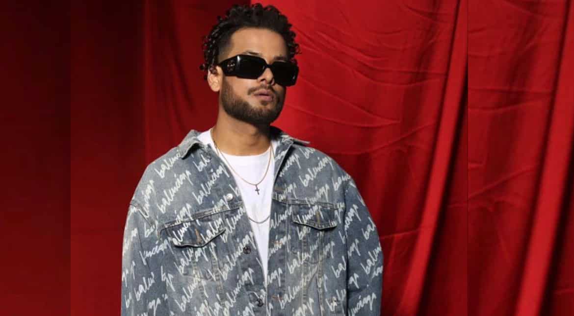Ikka singh posing for the image.