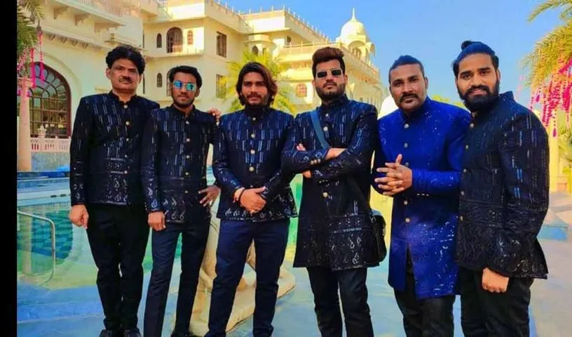 Swaraag band posing for image